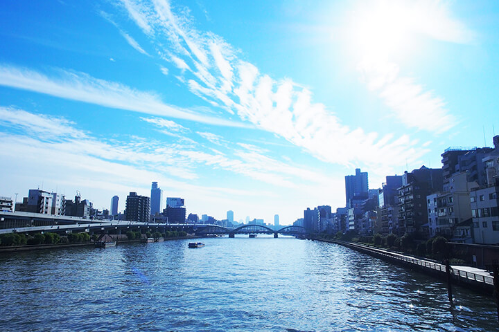 のれん会は浅草隅田川の近くに社を構えます